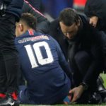 Alami Cedera Neymar Terancam Absen Lawan MU