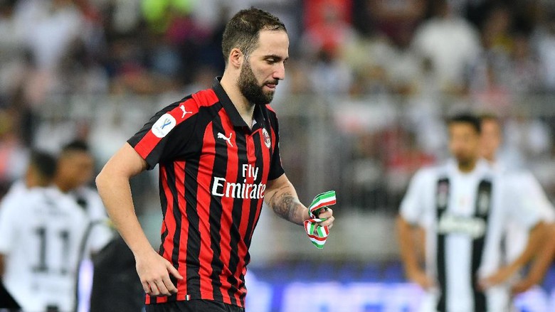 Chelsea Resmi Meminjam Gonzalo Higuain