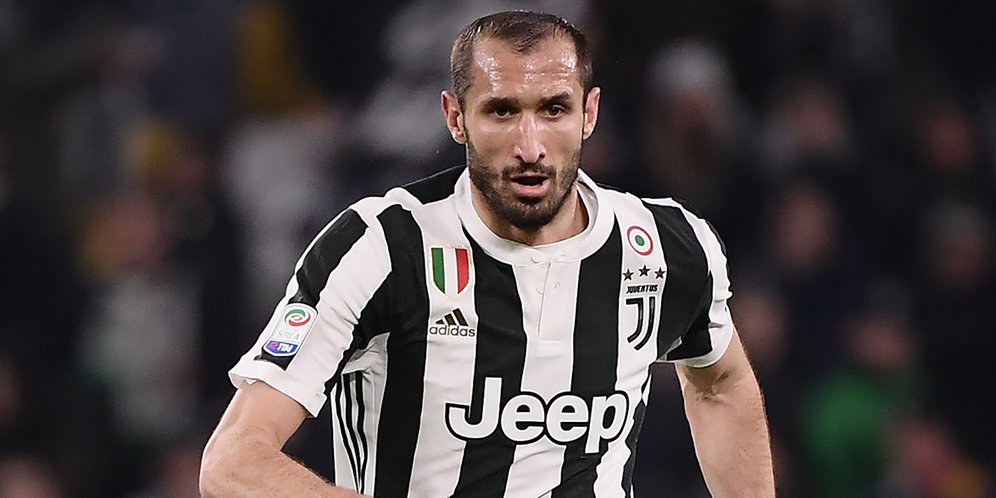 Chiellini Tahu Cara Menghentikan Higuain