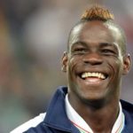 Balotelli Mengejek Manchester United yang Dikalahkan PSG