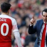 Pendukung Arsenal Berbalik Serang Emery Usai Ozil Cetak Gol