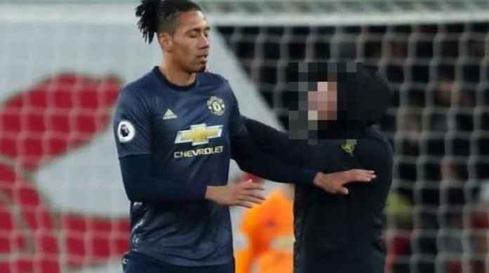 Arsenal Didakwa FA Soal Penyerangan Chris Smalling