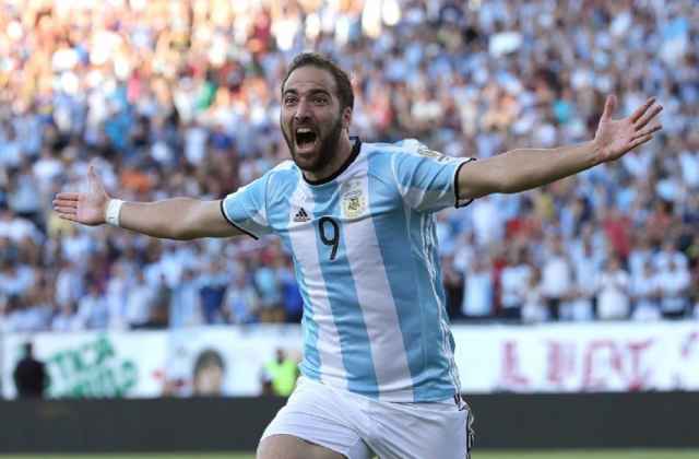 Higuain Mengatakan Banyak Orang Senang Dirinya Pensiun dari Timnas