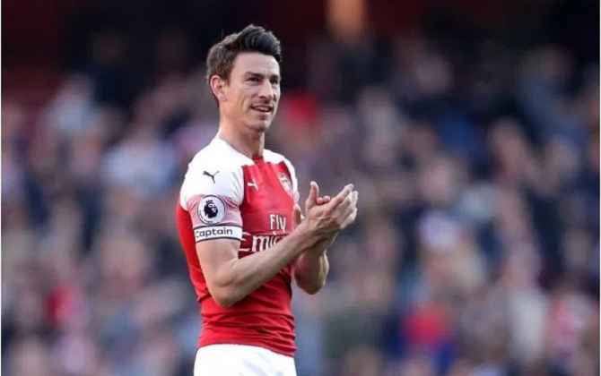 Koscielny Disambut Menjelang Lawatannya ke Kandang Spurs