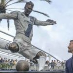 Patung Beckham Ditampilkan saat Pembukaan MLS