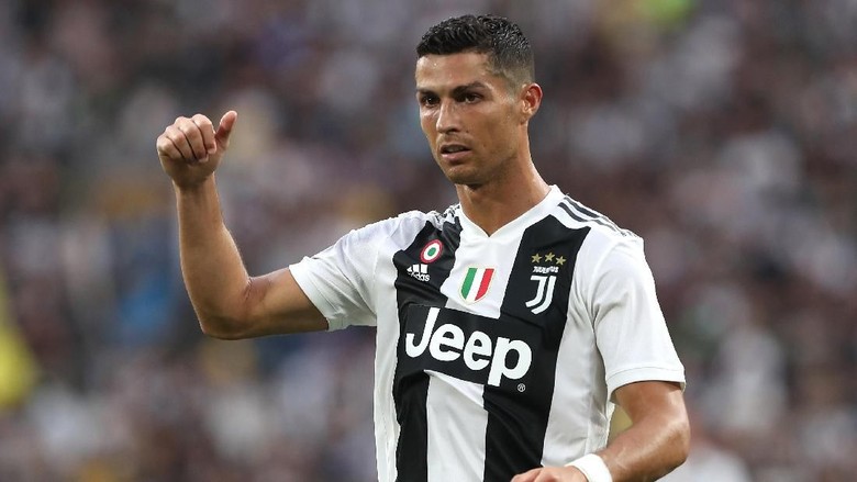 Ronaldo Buka Suara Soal Digosipkan Kembali ke Madrid